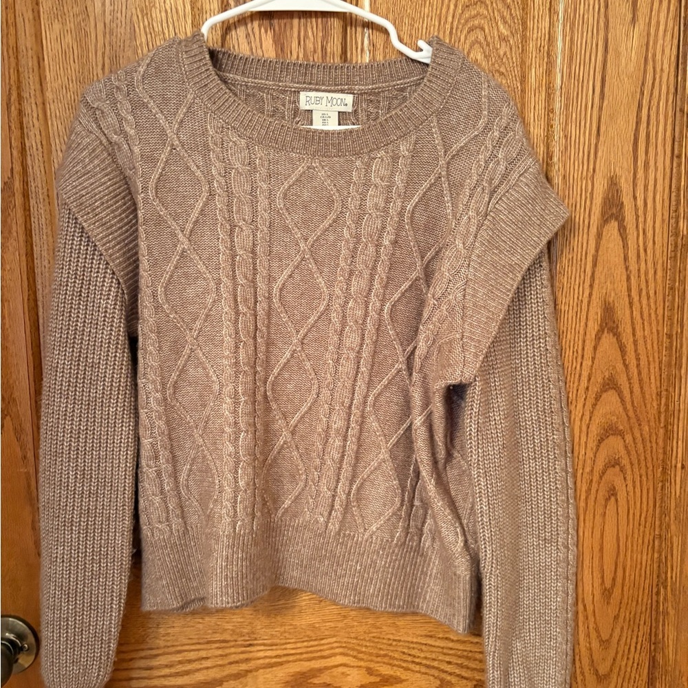 Ruby Moon Women's Taupe Cable Knit Sweater